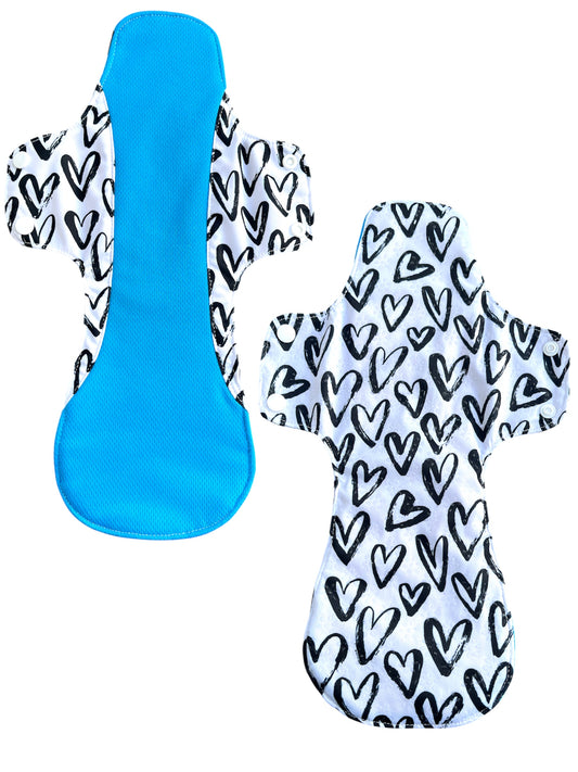 Black Hearts - X-Large (Reusable) Cloth Pad | Forrest Echo